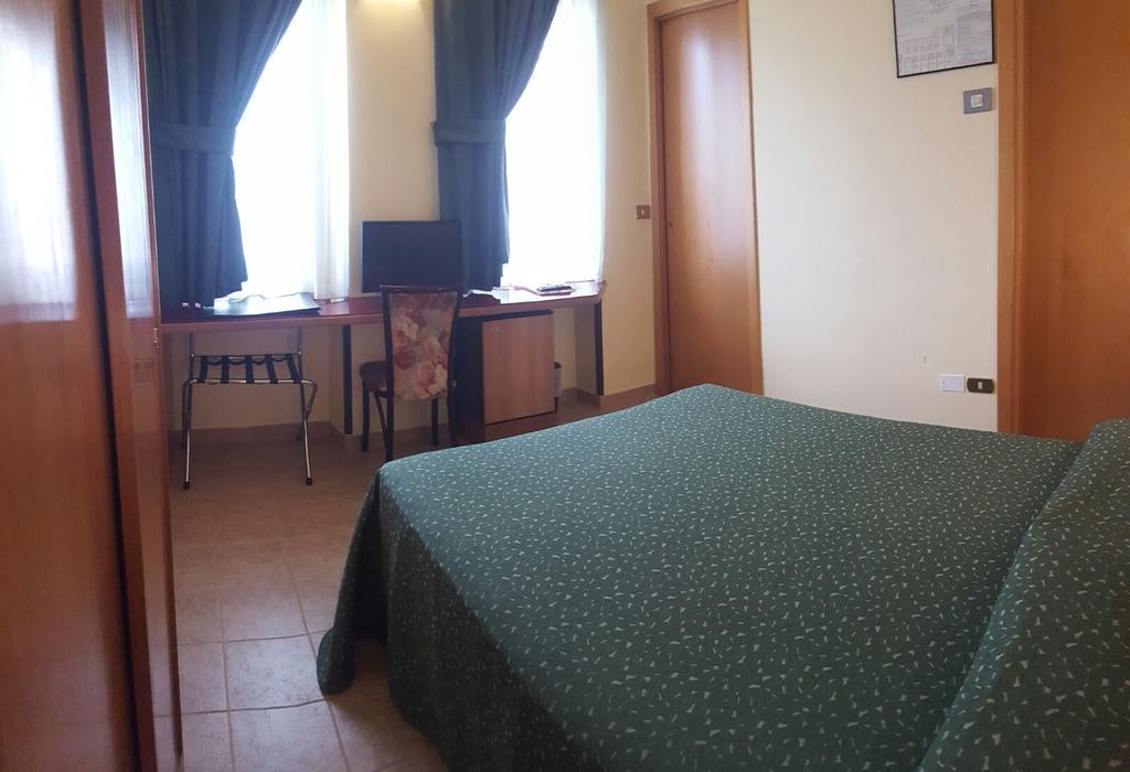 Nuovo Albergo Кьети Экстерьер фото