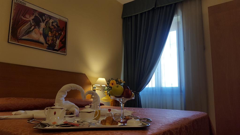Nuovo Albergo Кьети Экстерьер фото